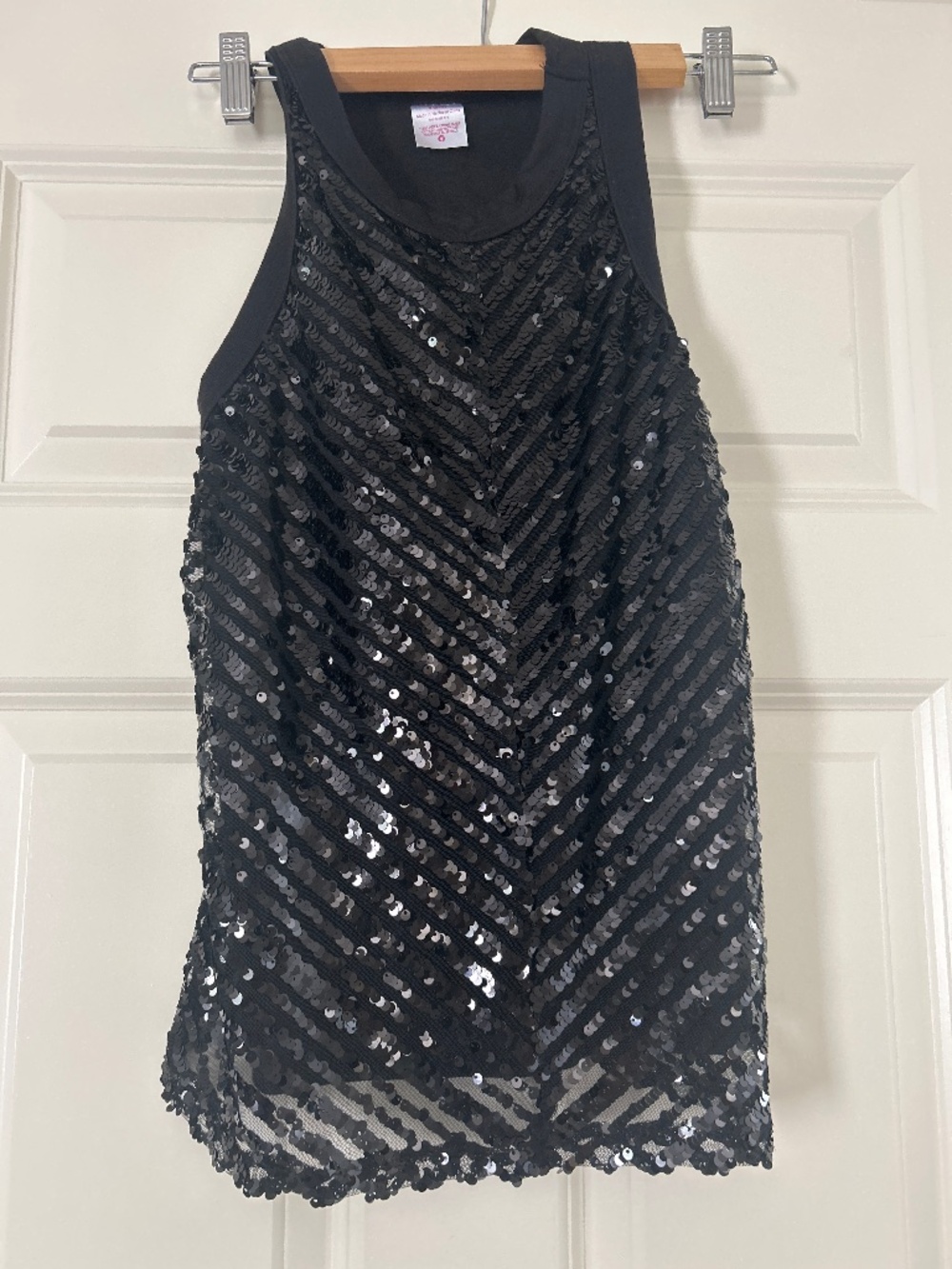 Vintage women’s early 2000s black sequin tank top